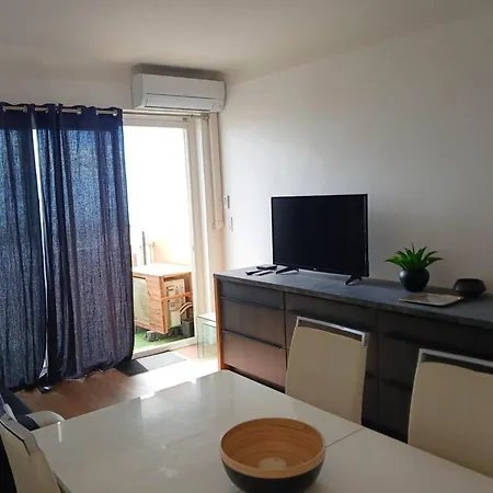 Appartement Vue Clim - 4 Pers. - Fr-1-833-45 *